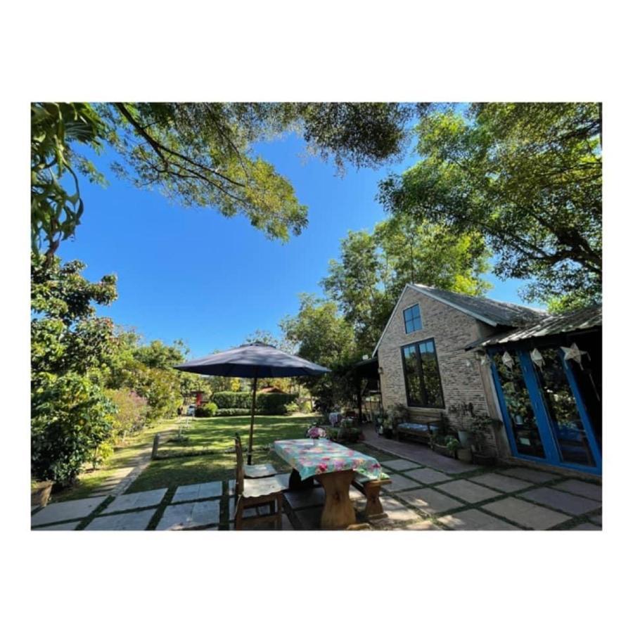 Bed and Breakfast Gumbie House Fang Exterior foto